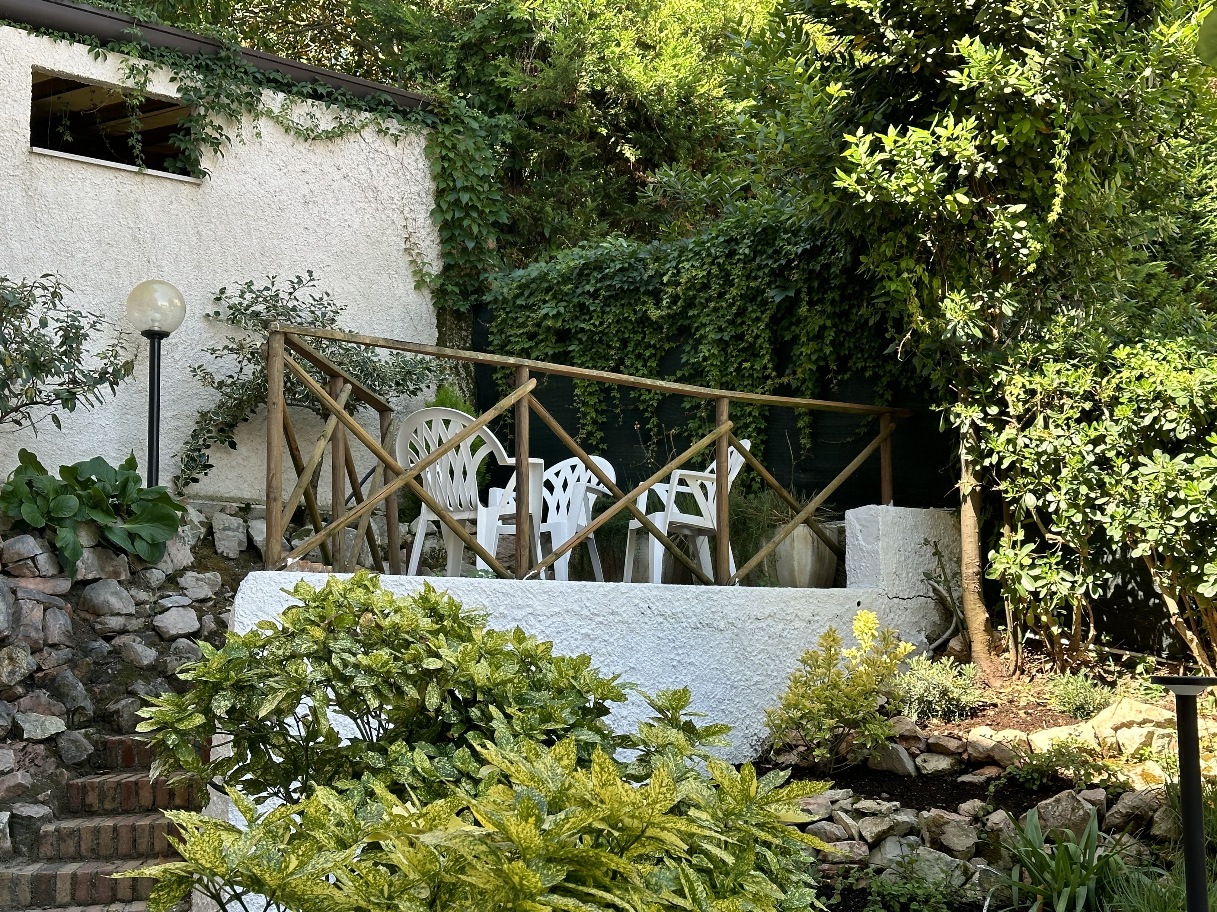 Zona giardino rialzata